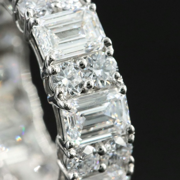 GIA certified 7.26ct platinum eternity ring ft D-E VVS labgrown diamonds - Picture 8 of 9